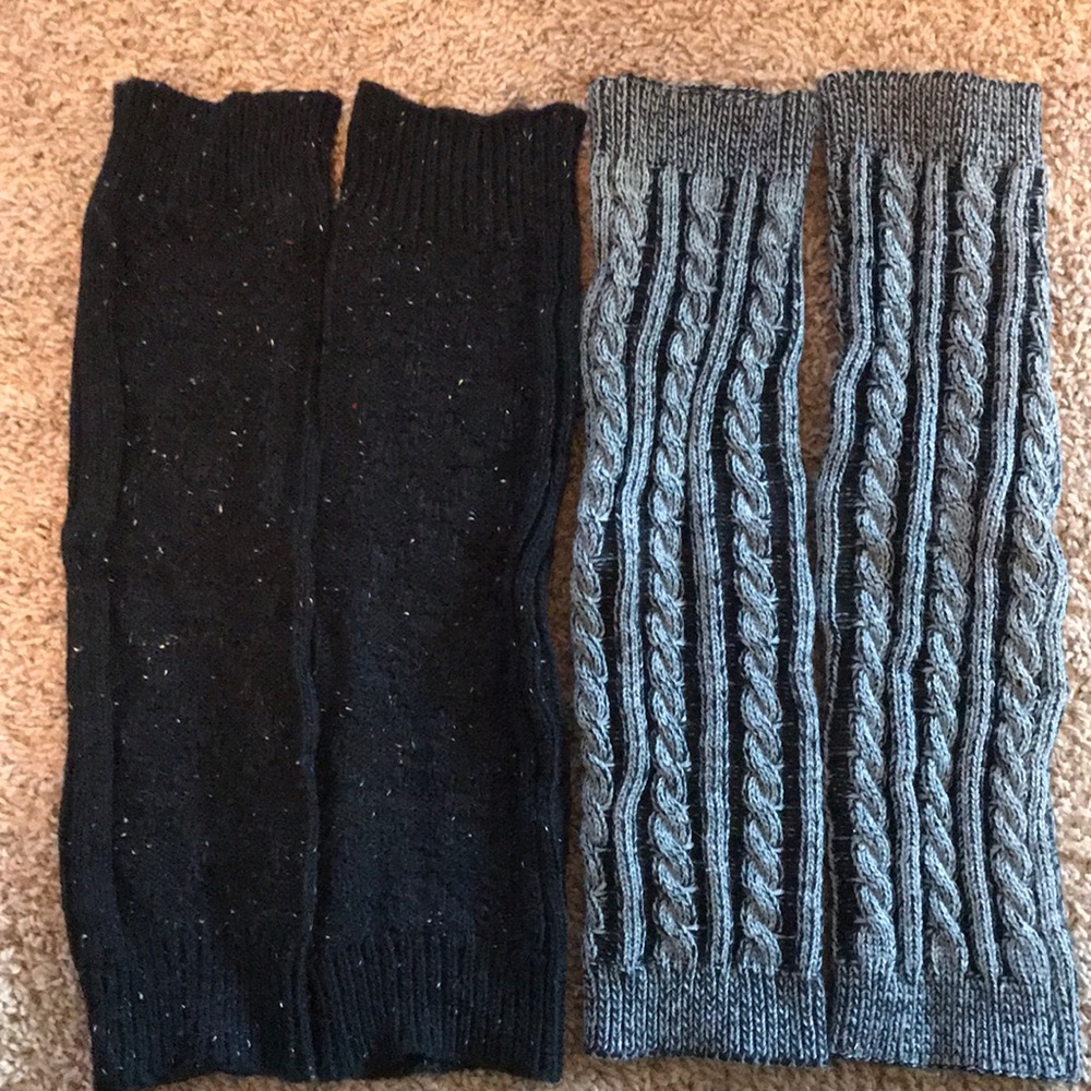 2 Pairs of Leg Warmers